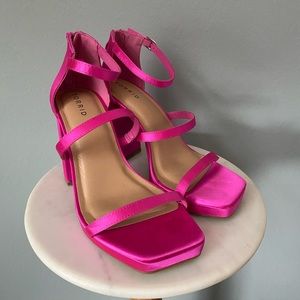 Triple Strap Platform Heeled Sandal (WW)